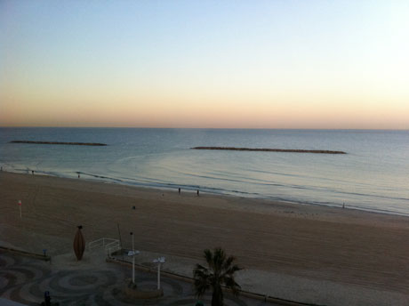 Tel Aviv, Sea Side, Blick auf den Strand an der Herbert Samuel St.